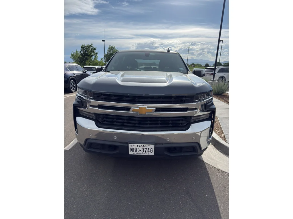 Used 2020 Shadow Gray Metallic Chevrolet LT image 8