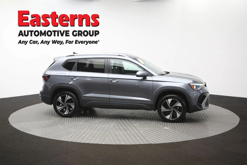 Used 2025 Gray Volkswagen 1.5T SE image 44