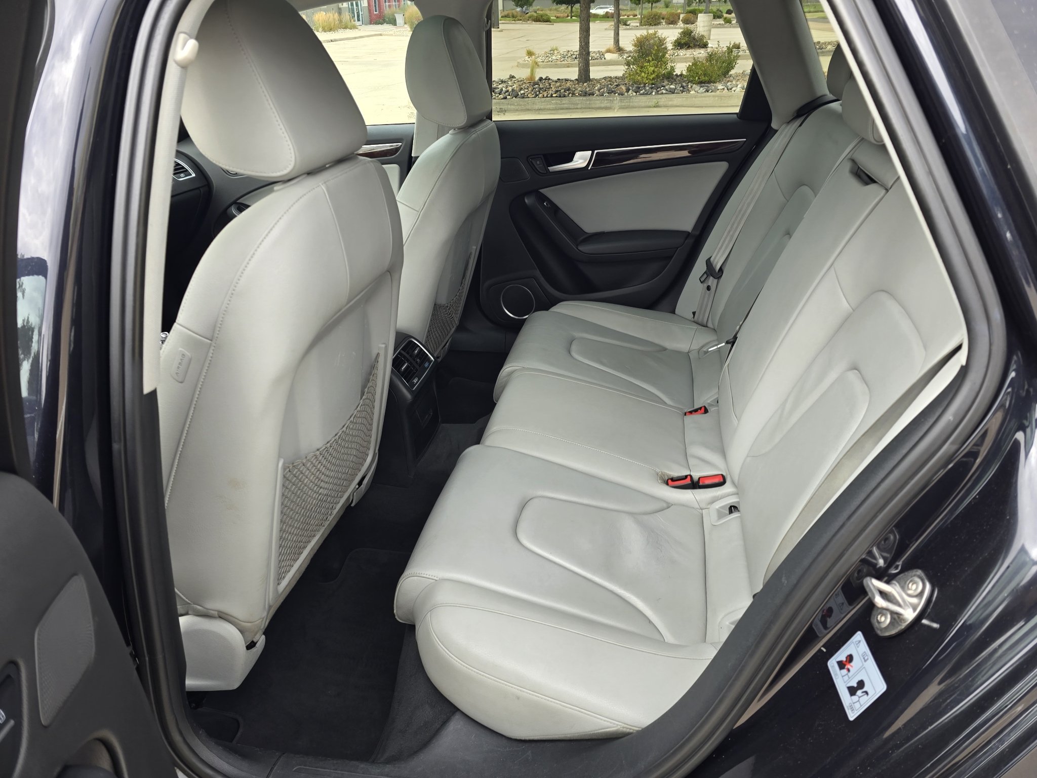 Used 2016 Moonlight Blue Metallic Audi Premium Plus image 13