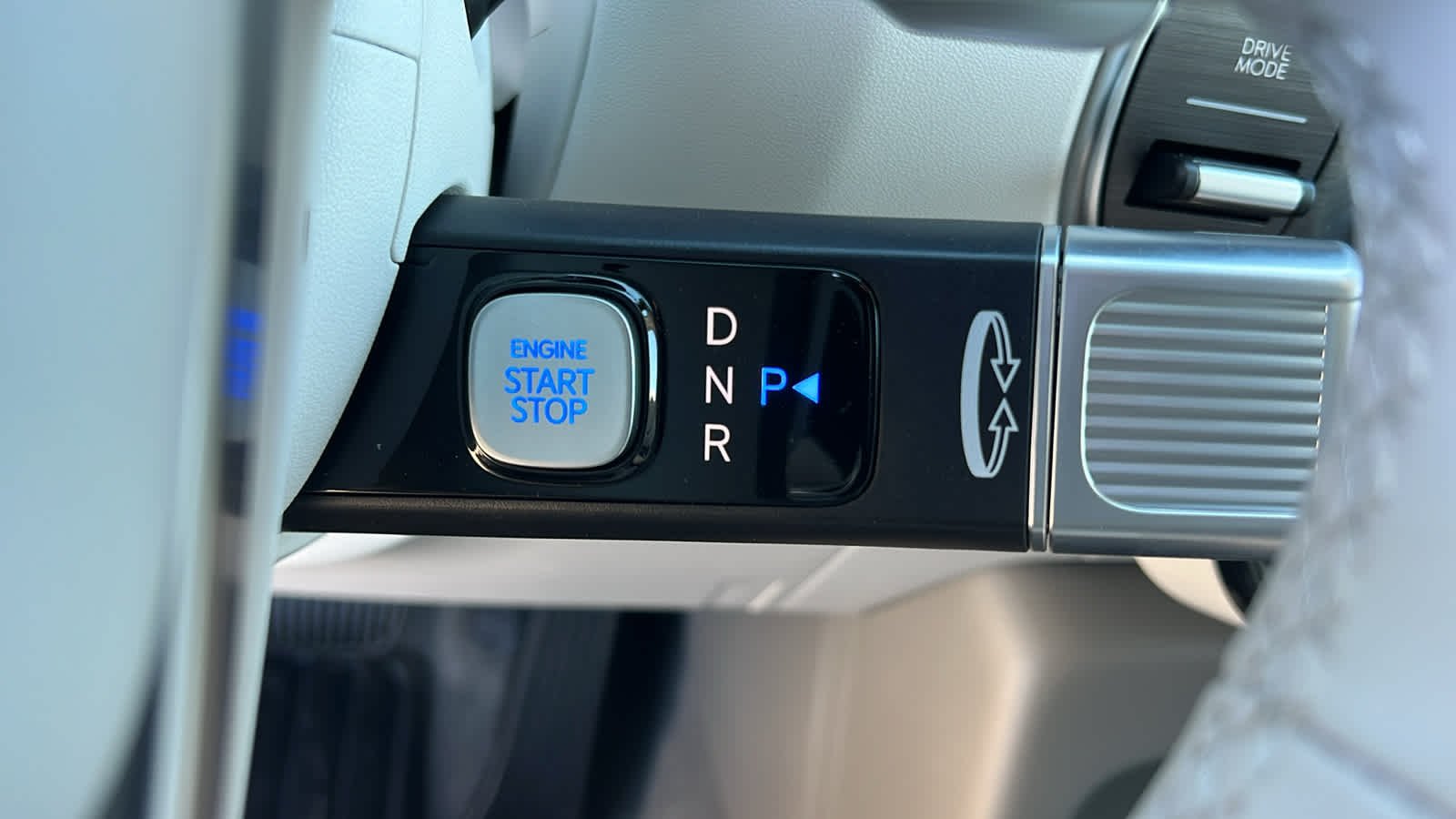 New 2026 Creamy White Pearl Hyundai Blue SEL Premium 8P image 13