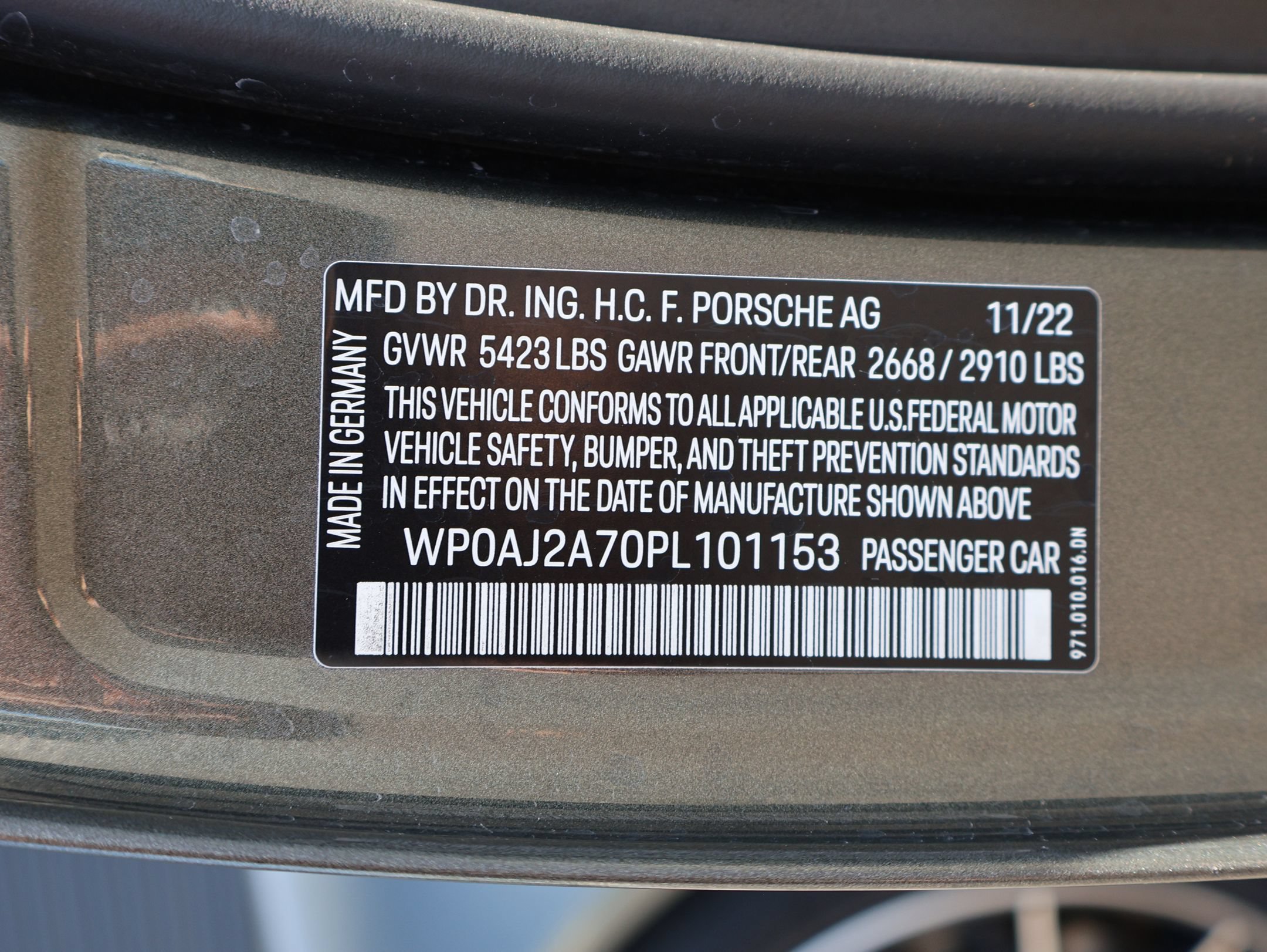 Certified Used 2023 Aventurine Green Metallic Porsche 4 image 35