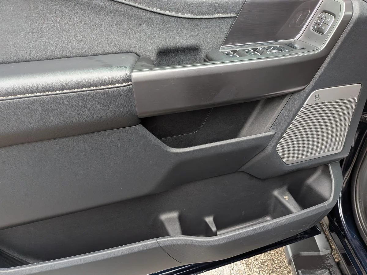 Used 2025 Blue Ford Lariat 4wd Supercrew image 14