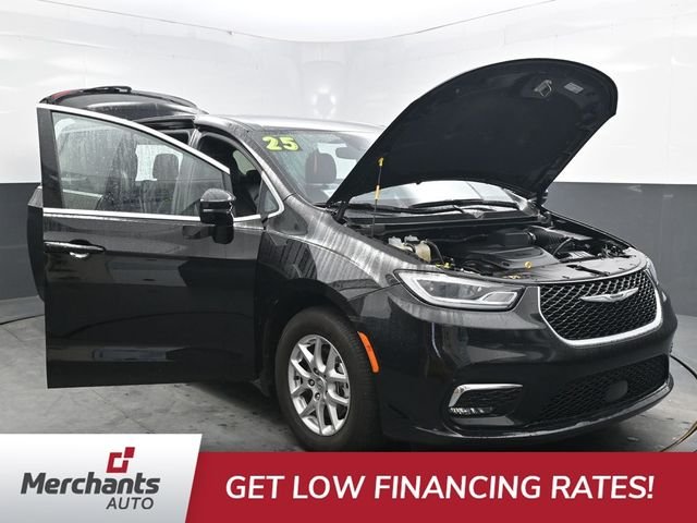 Used 2025 Black Chrysler Select image 52