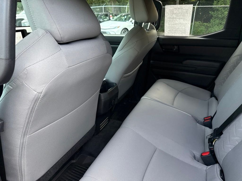 2025 Toyota Tacoma SR5 - Photo 15