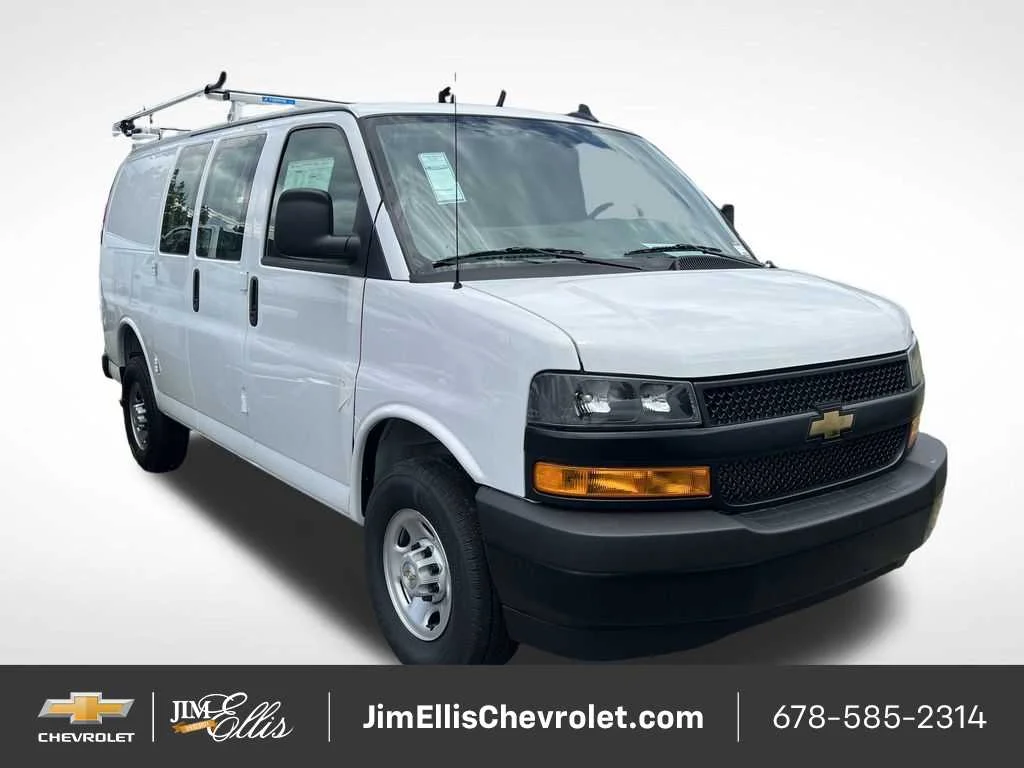 2025 Chevrolet Express 2500 Work Van HD's photo