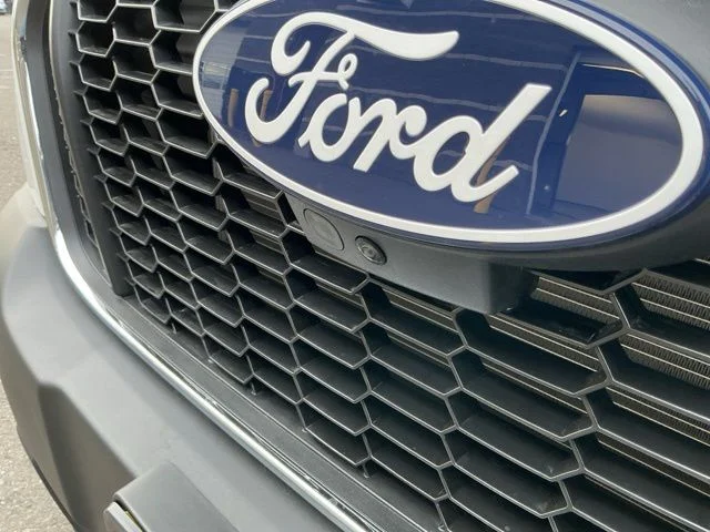 New 2026 Oxford White Ford Base image 10