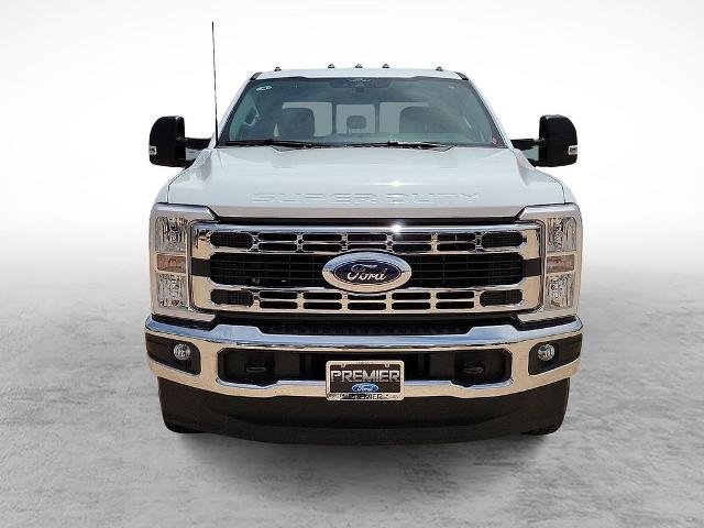 New 2026 Oxford White Ford F-350® XL image 28