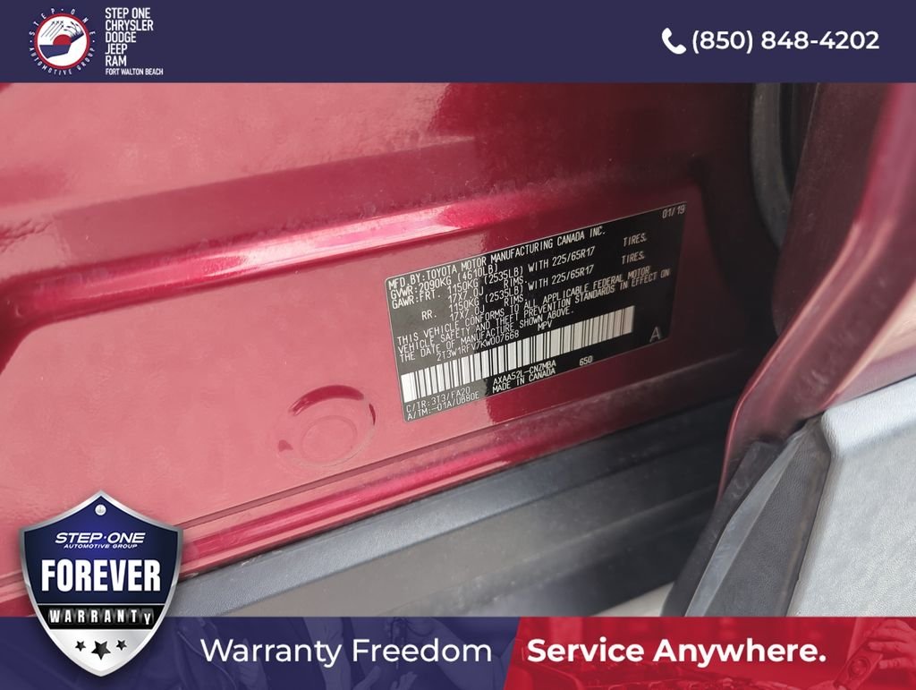 Used 2019 Red Toyota XLE image 39