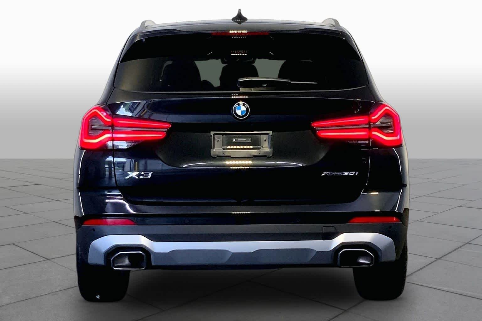 Used 2024 Black Sapphire Metallic BMW xDrive30i image 5