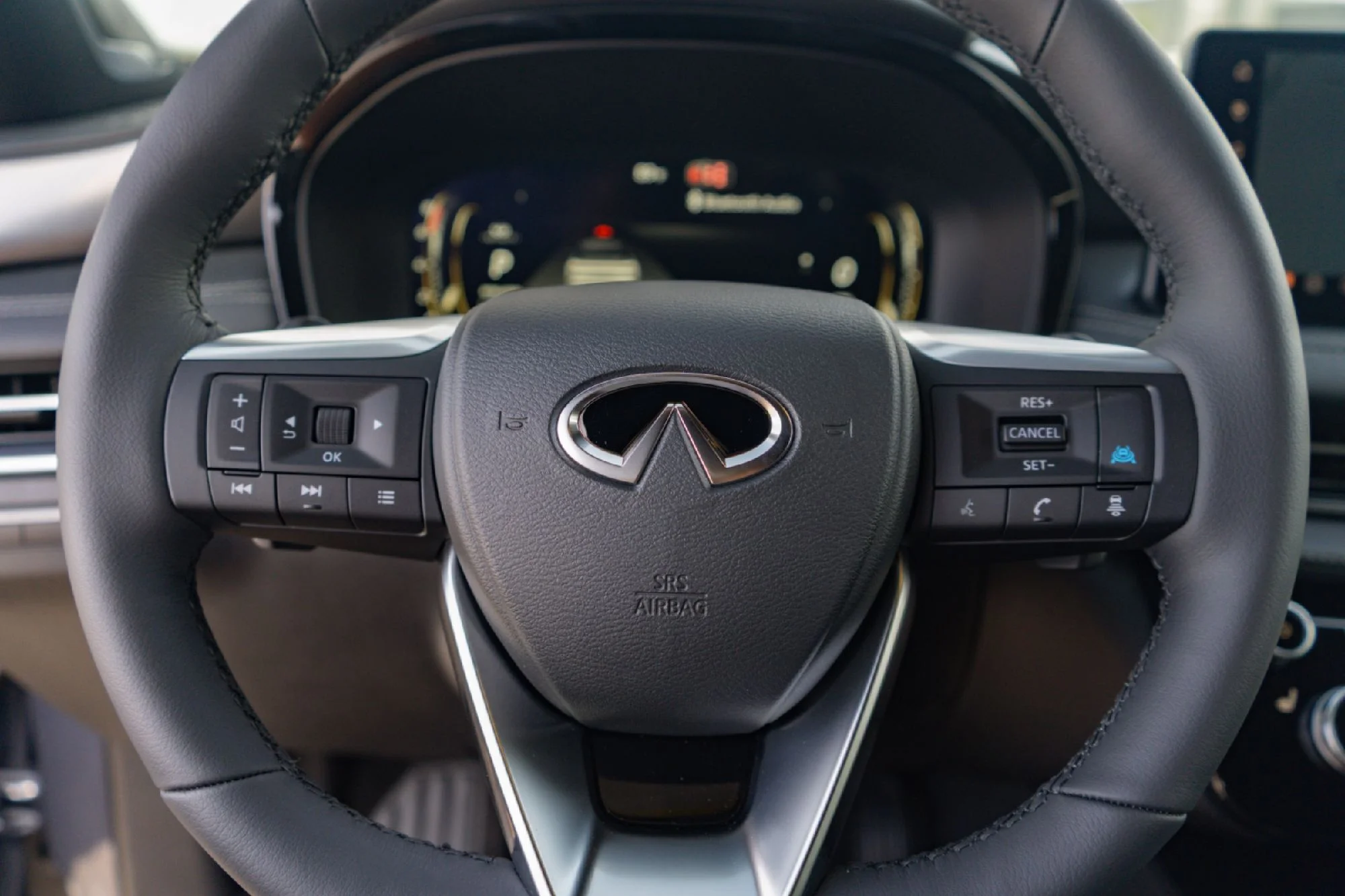 New 2027 MOONBOW BLUE INFINITI Luxe AWD image 11