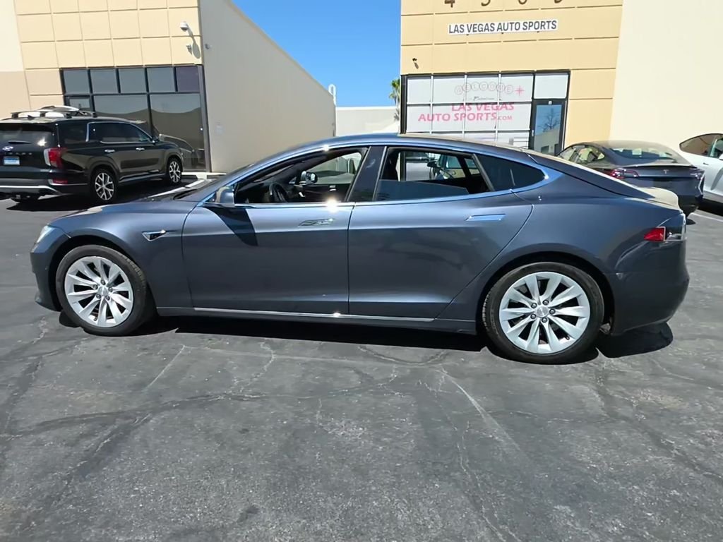 2019 Tesla Model S Long Range's photo