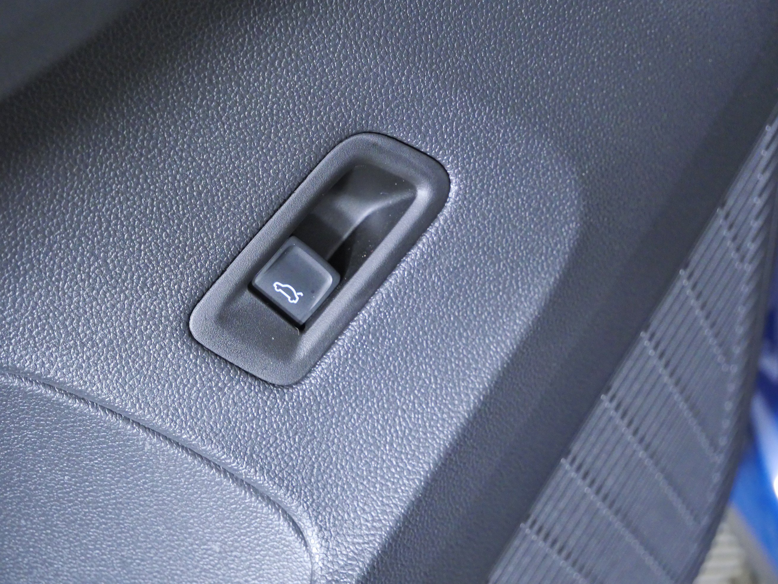 Used 2026 Mountain Lake Blue Metallic Volkswagen 2.0T SEL Premium R-Line image 23