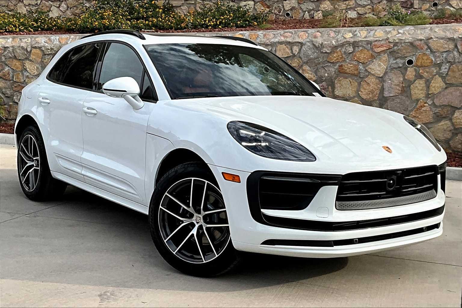 2026 Porsche Macan - Photo 9