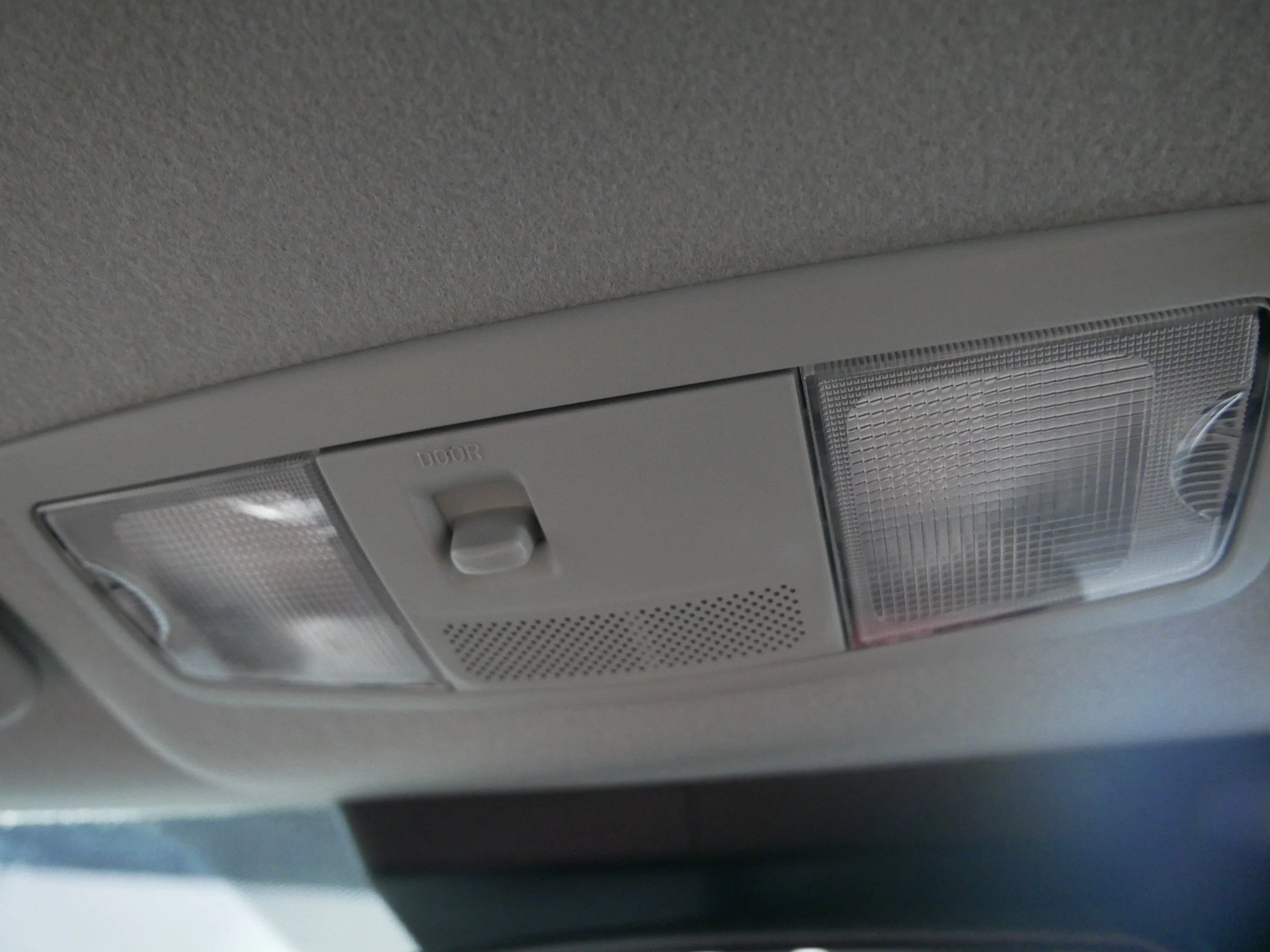 Used 2025 Mercury Gray Metallic Mitsubishi ES image 32