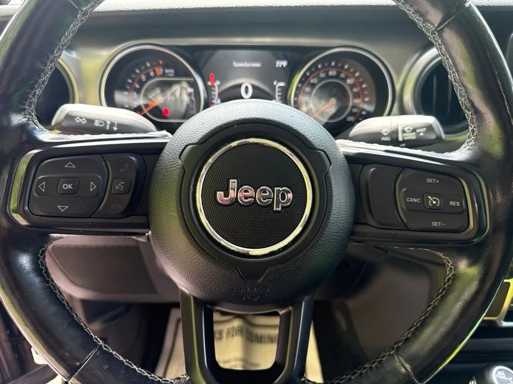 Used 2021 Gray Jeep  image 24