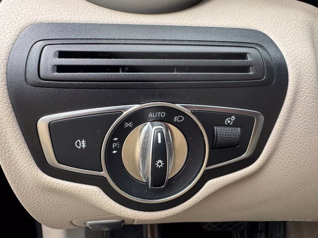 Used 2018 Lunar Blue Metallic Mercedes-Benz C 300 image 13