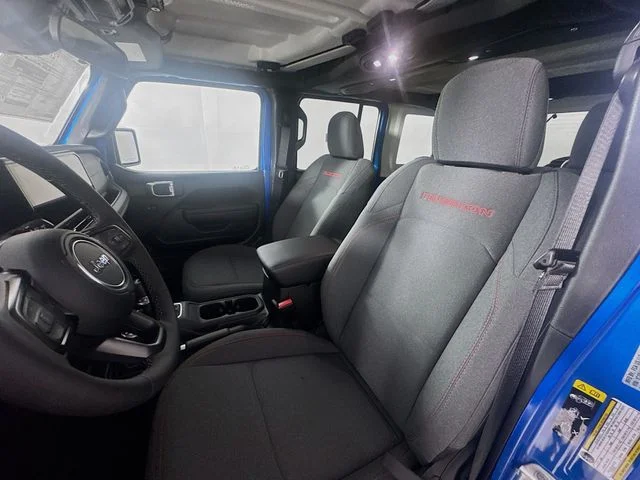 New 2026 Hydro Blue Pearl-Coat Exterior Paint Jeep Rubicon image 19