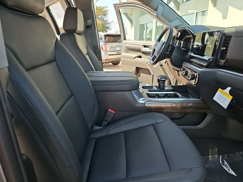 2026 Chevrolet Silverado 1500 LT Trail Boss - Photo 10