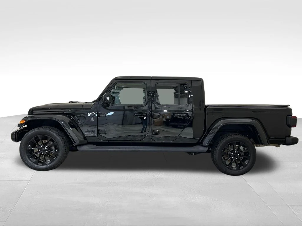 Used 2023 Black Jeep Overland image 2