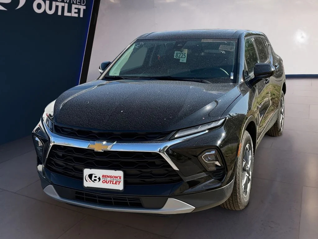 Used 2025 Black Chevrolet LT image 1