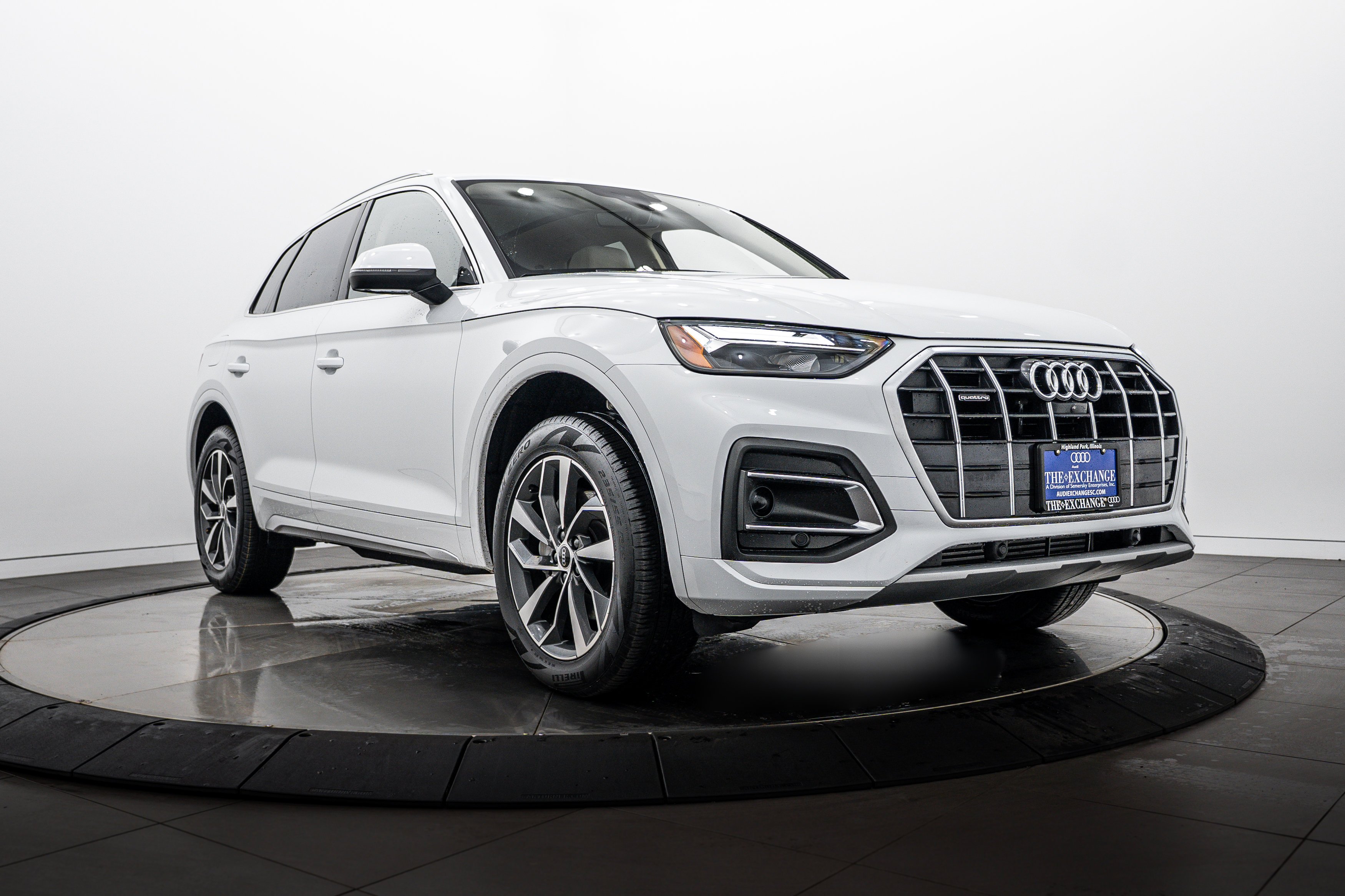 2021 Audi Q5 45 Premium Plus's photo