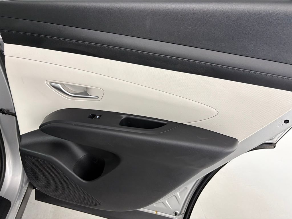Used 2025 Silver Hyundai SEL image 41