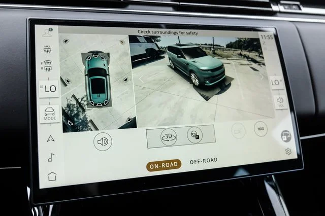 New 2026  Land Rover Dynamic SE image 28