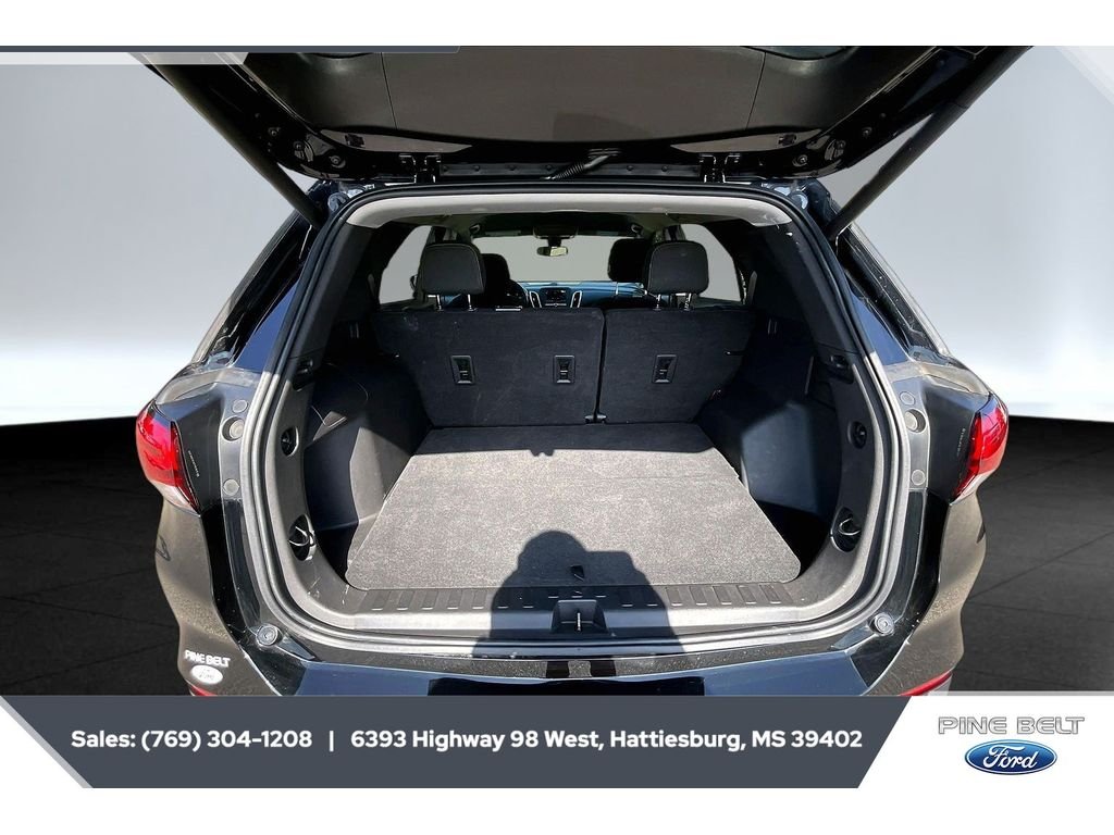 Used 2022 Mosaic Black Metallic Chevrolet LT image 21