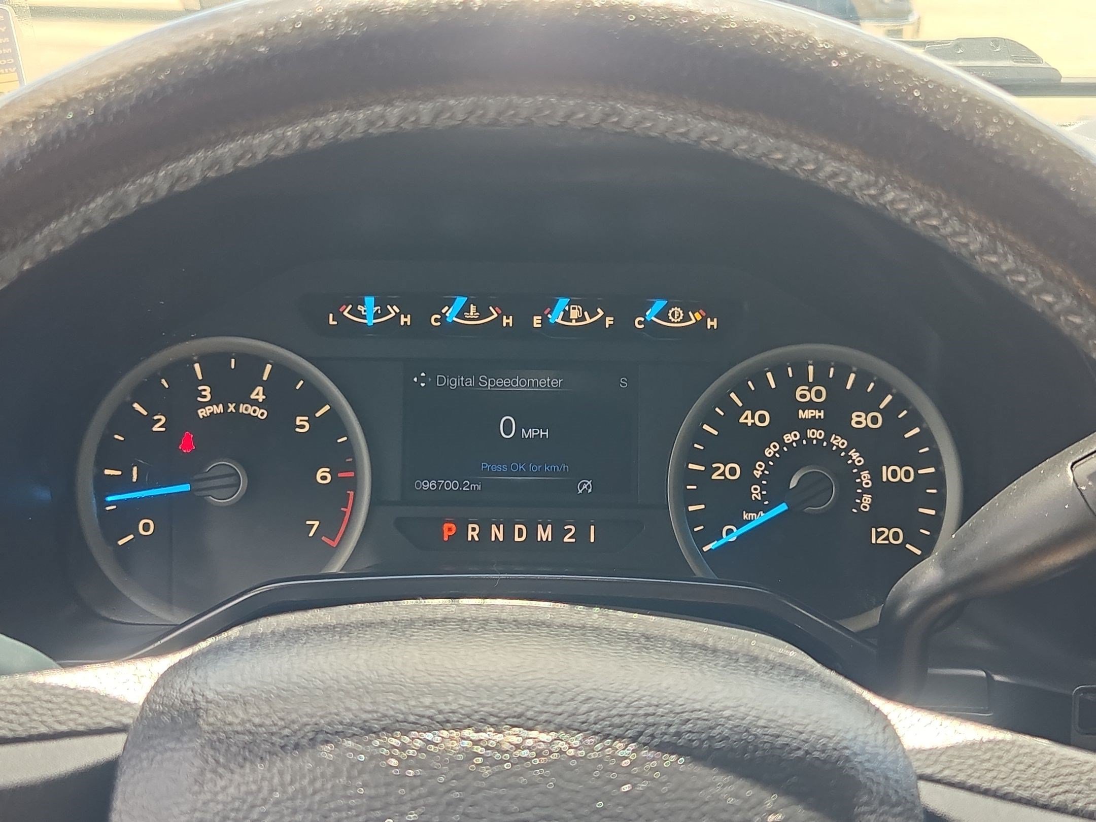 Used 2015 Blue Jeans Metallic Ford XLT image 17