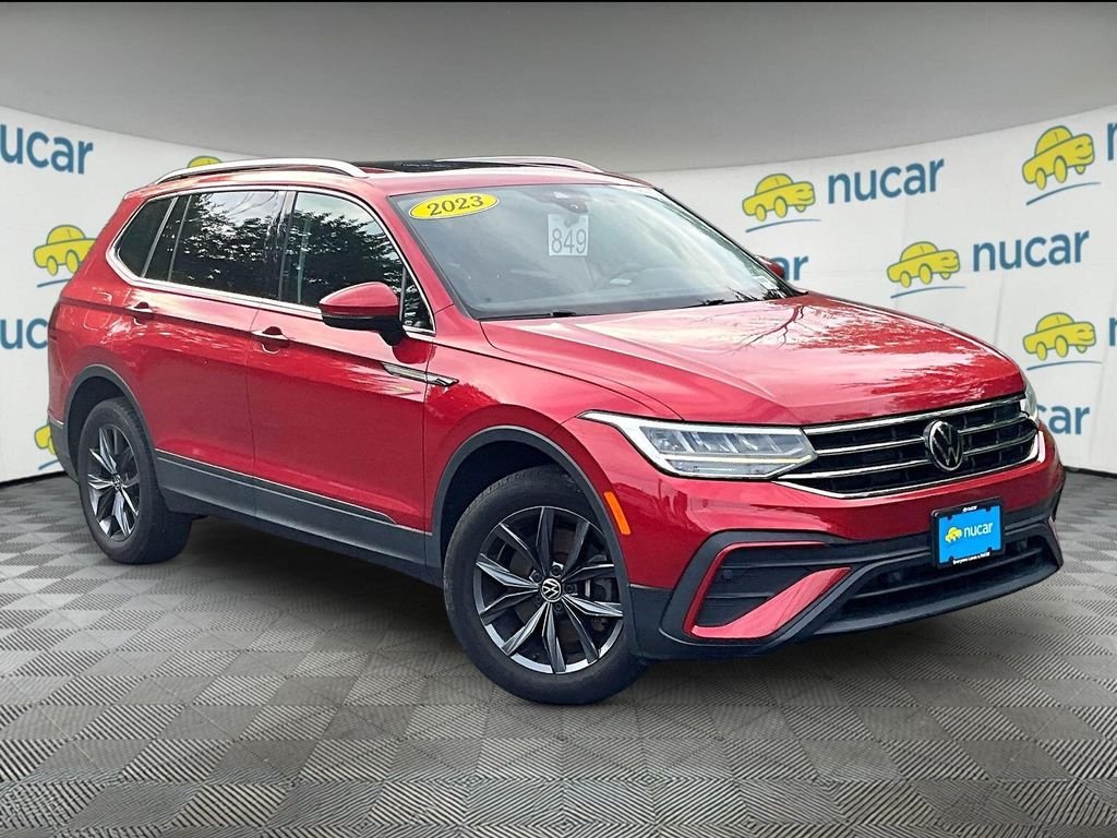 Used 2023 Red Metallic Volkswagen 2.0T SE image 1