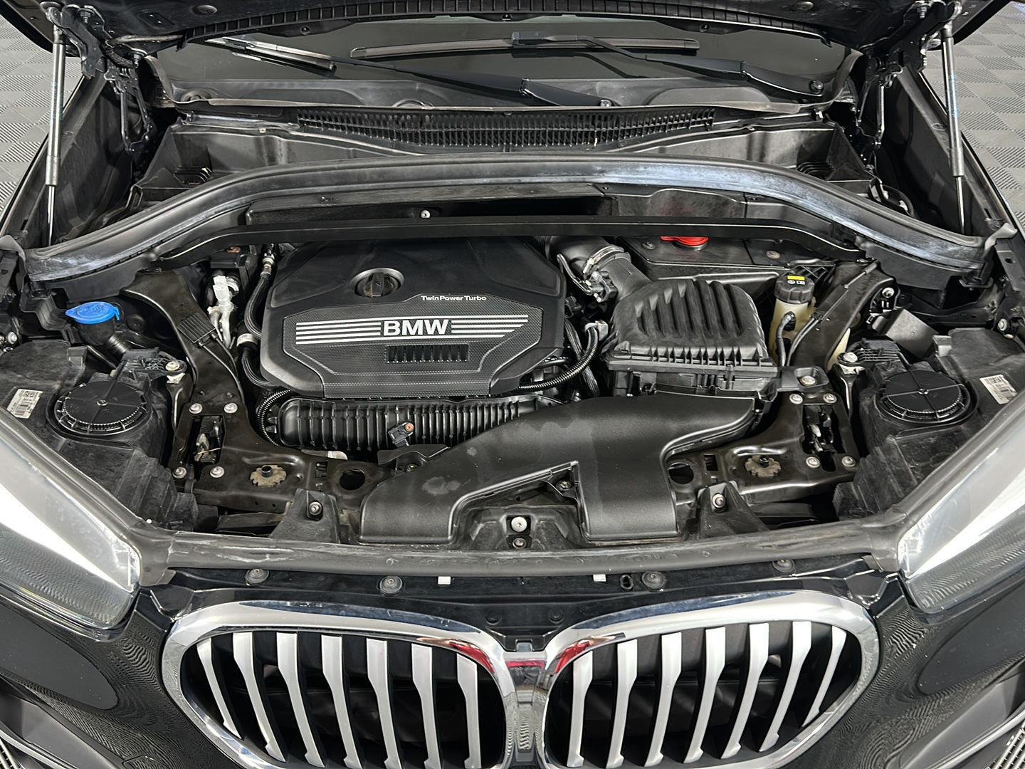 Used 2021 Jet Black BMW xDrive28i image 2