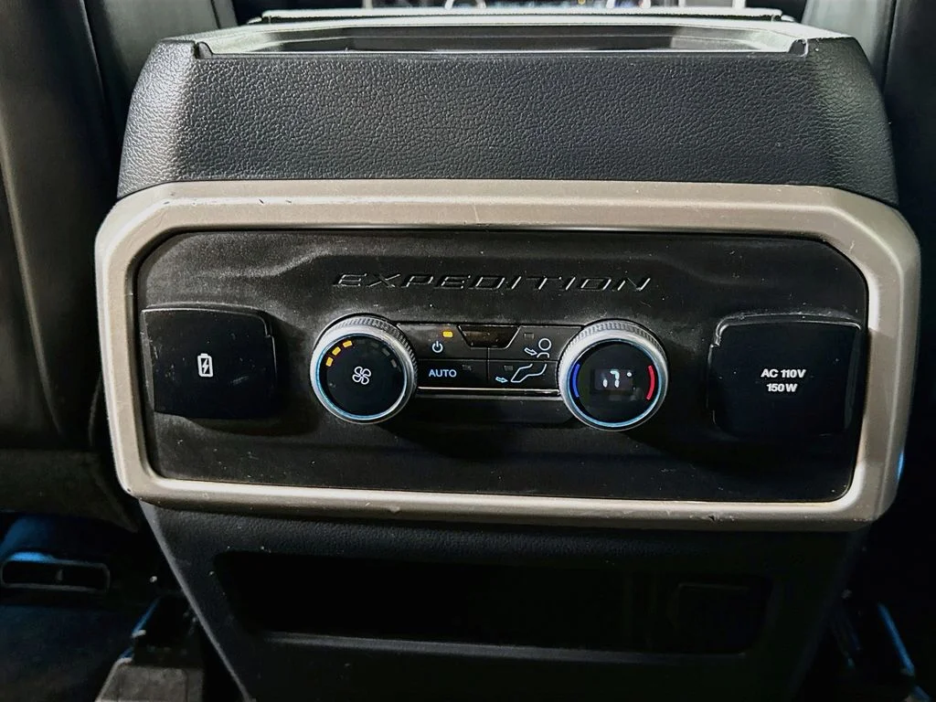 Used 2022 Black Ford XLT image 30