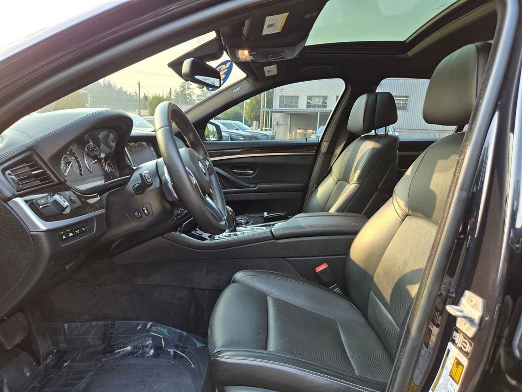 Used 2015 Carbon Black Metallic BMW 550i xDrive image 20