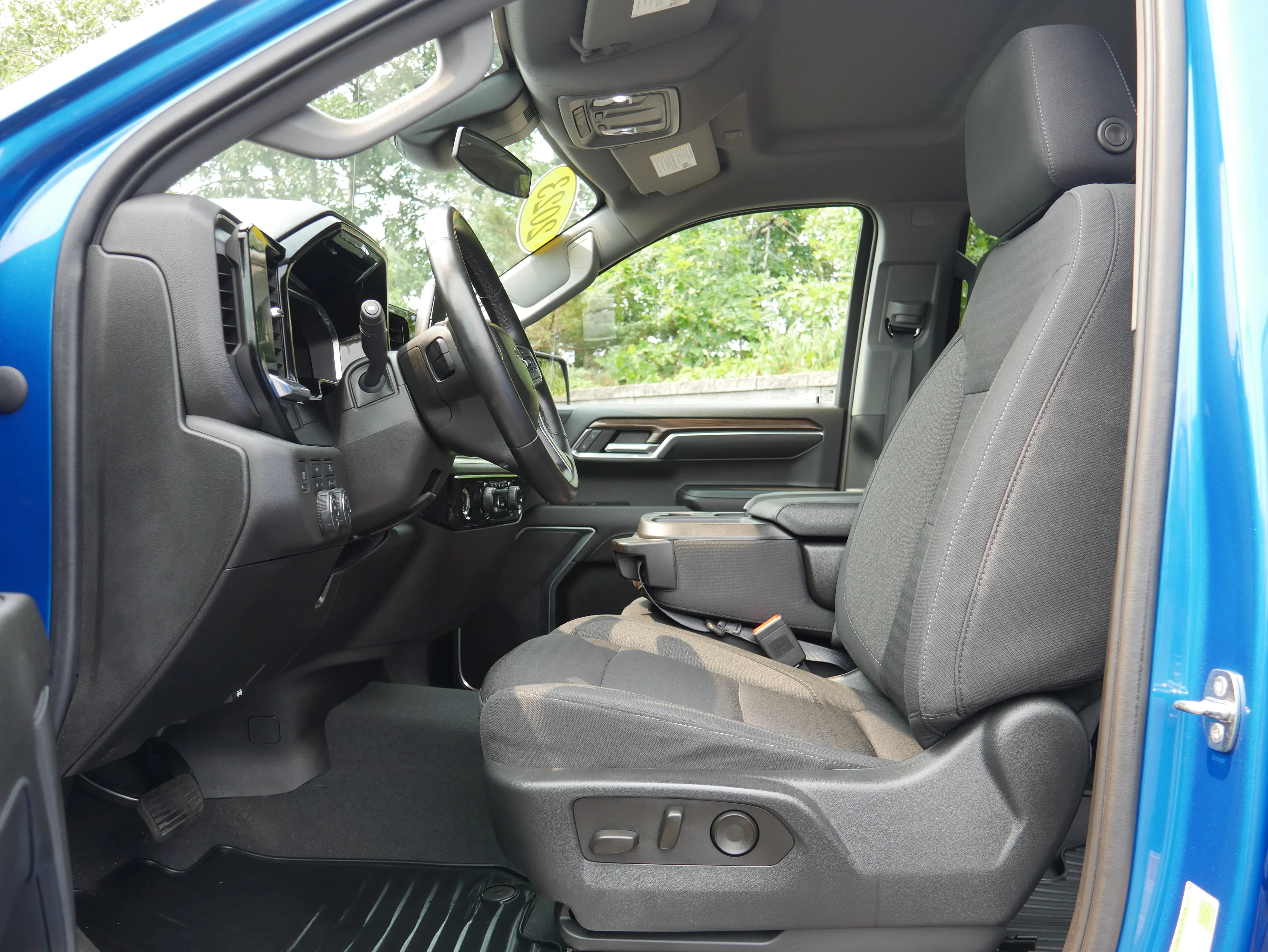 2023 Chevrolet Silverado 1500 RST - Photo 13