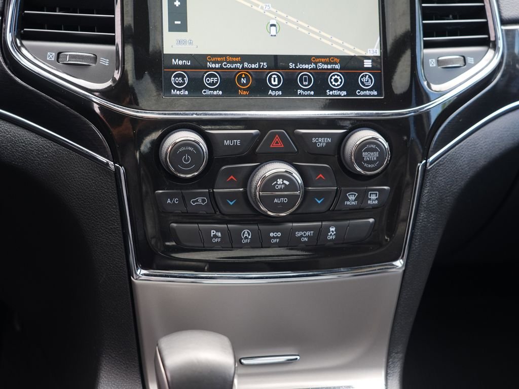 Used 2021 Gray Jeep Trailhawk image 23