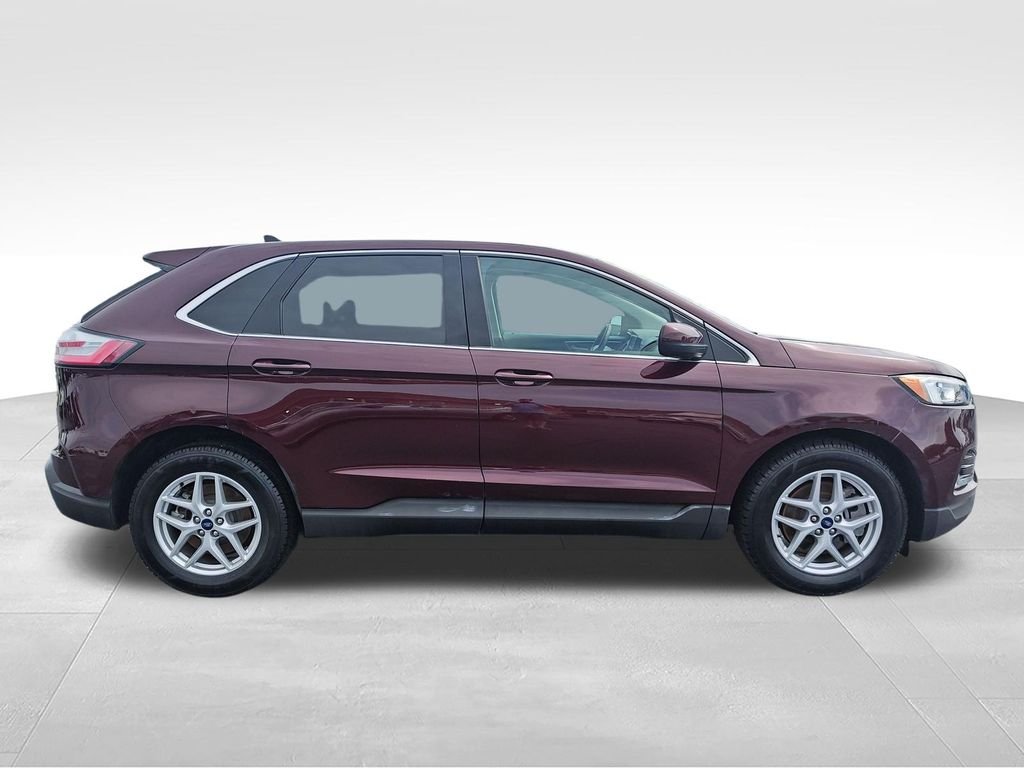 Used 2021 Red Ford SEL image 6