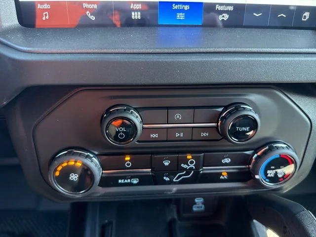 New 2025 Velocity Blue Metallic Ford Big Bend® image 31