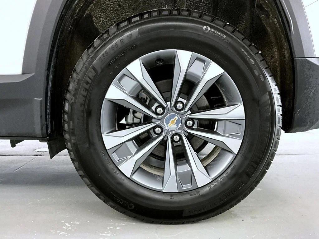 2026 Chevrolet Equinox LT - Photo 22