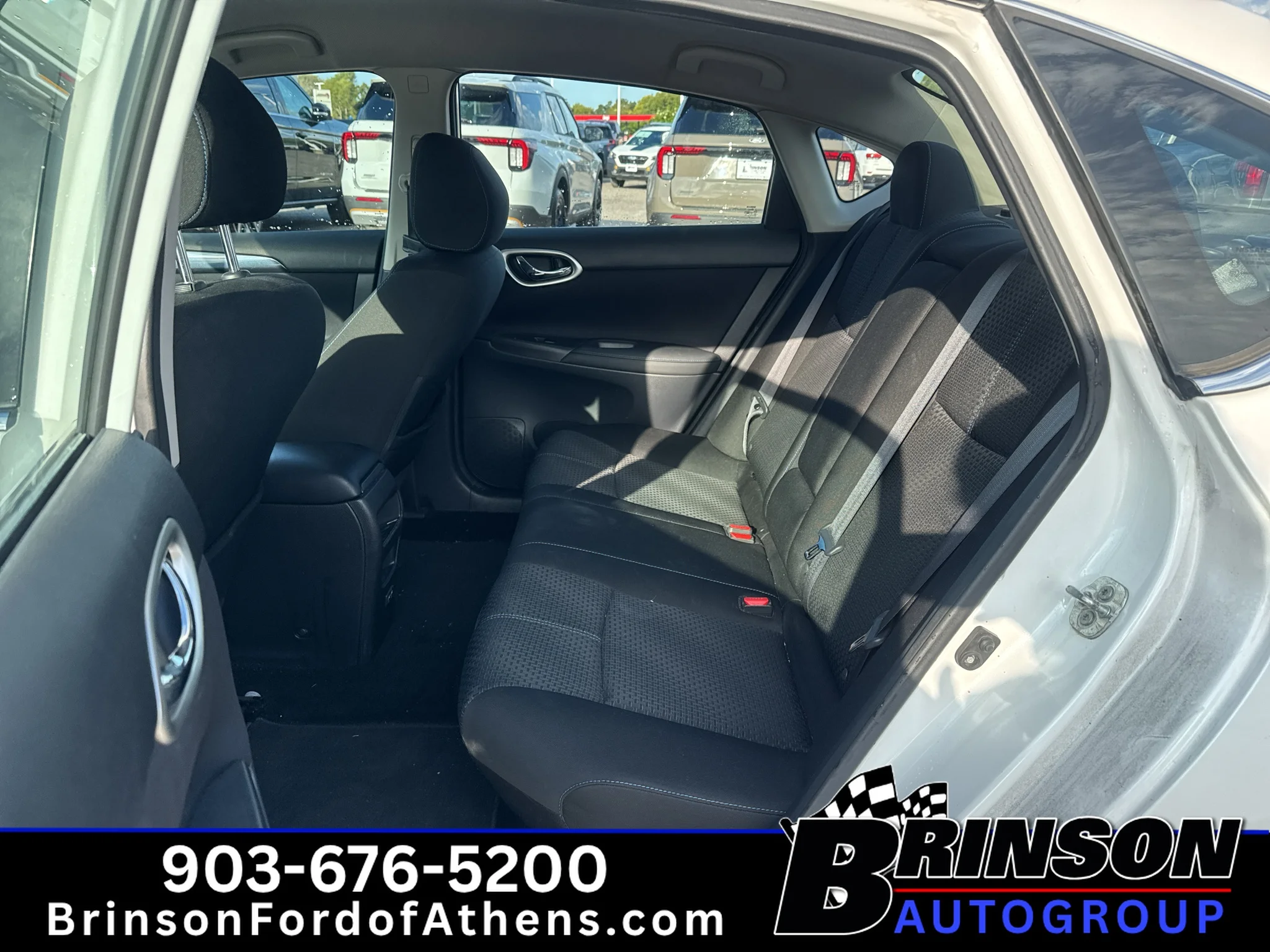 Certified Used 2018 Aspen White Nissan SR image 10