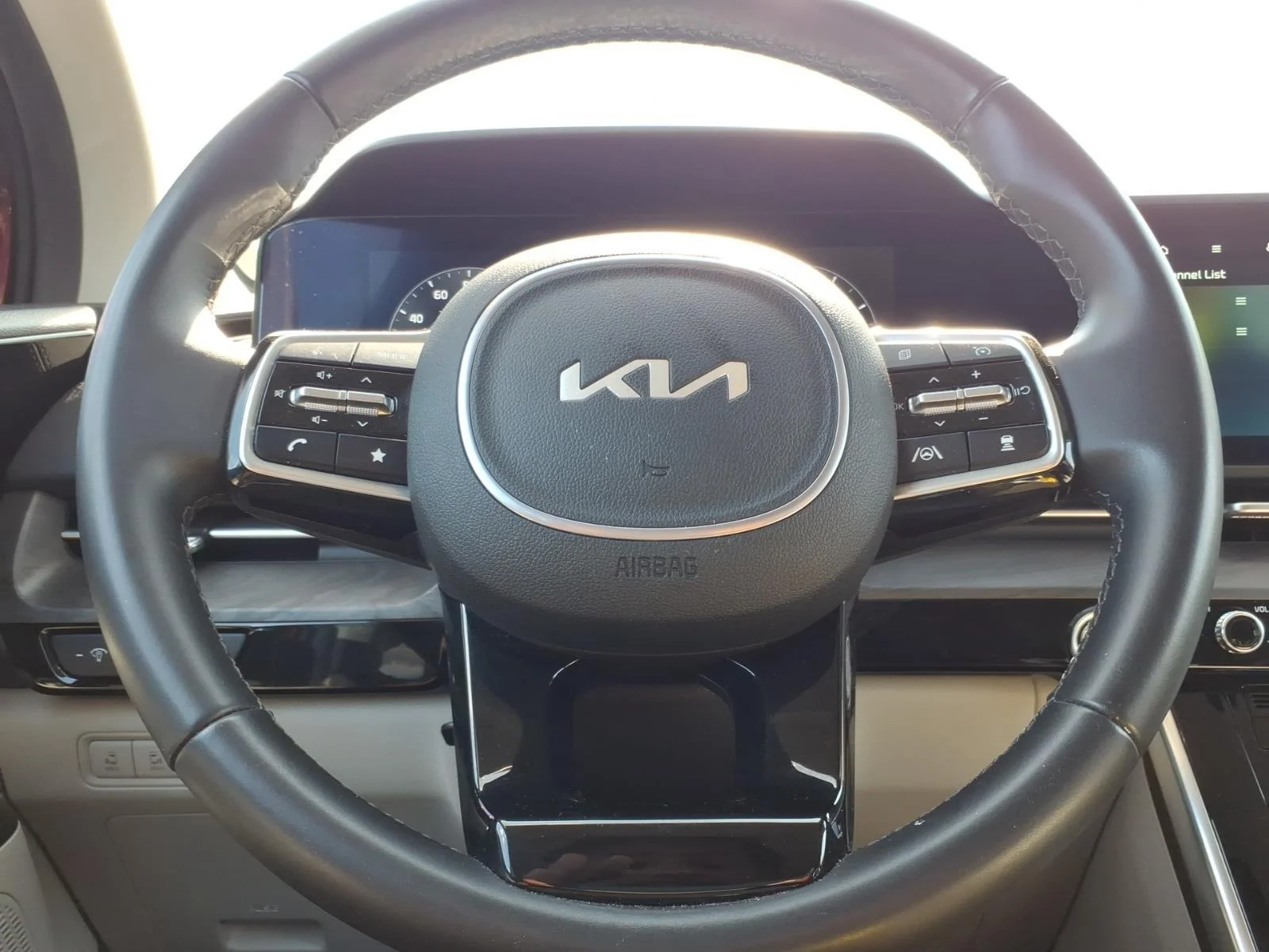 Used 2024 Flare Red Kia SX image 25