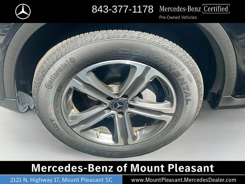 Used 2022 Black Mercedes-Benz GLC 300 image 30