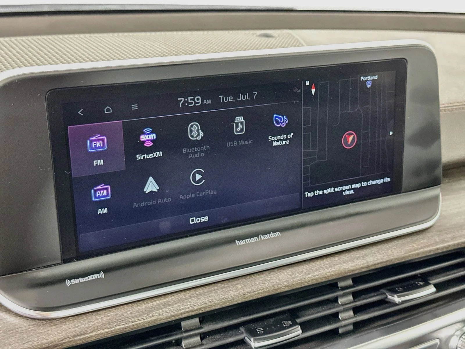 Used 2020 Snow White Pearl Kia SX image 15