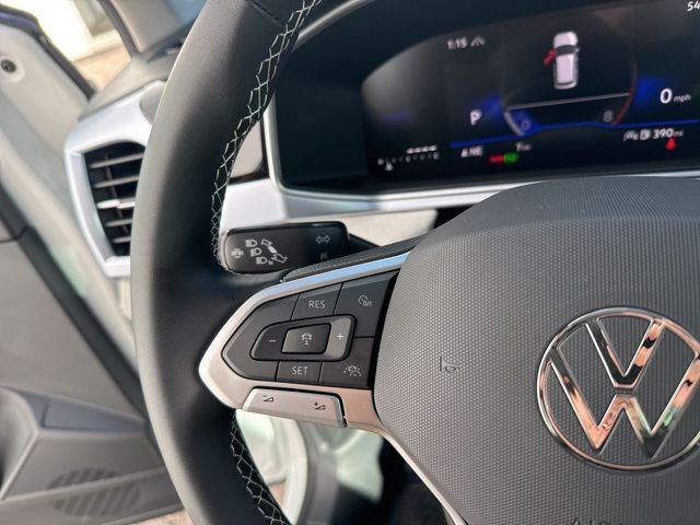 New 2026 Pure White Volkswagen 1.5T SE image 30