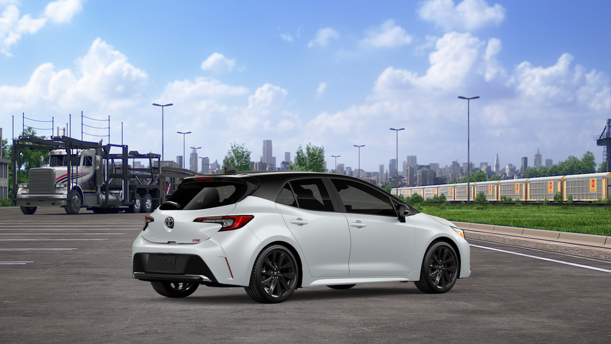 New 2027 Wind Chill Pearl with Black roof Toyota XSE image 10
