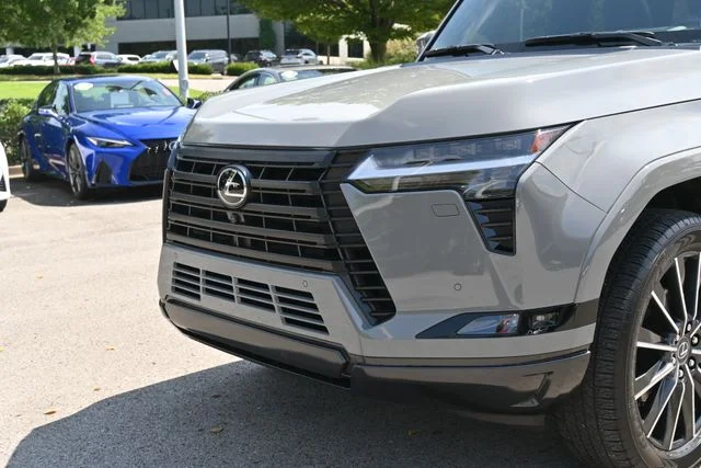 Certified Used 2026 INCOGNITO Lexus 550 Luxury+ image 14