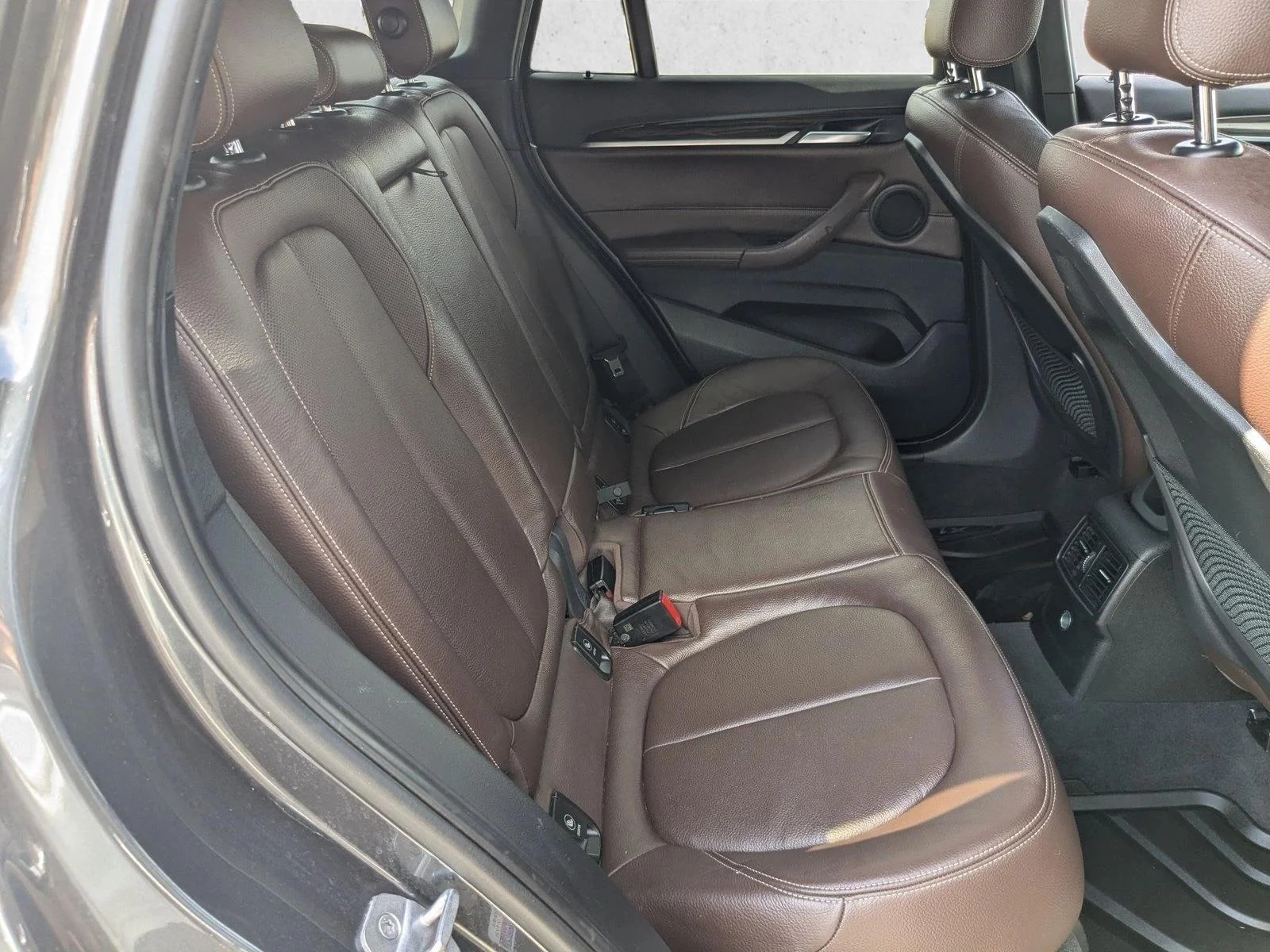 Used 2018 Alpine White BMW xDrive28i image 18