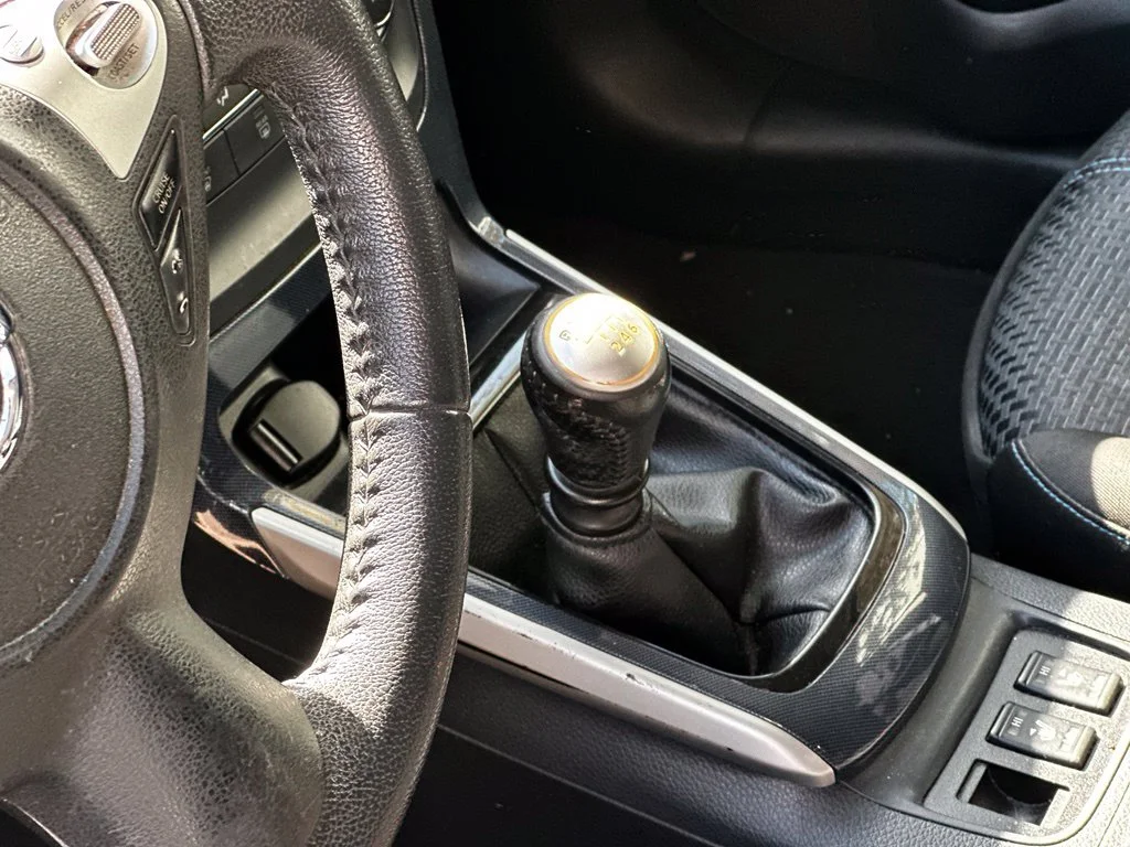Used 2017 White Nissan SR image 25