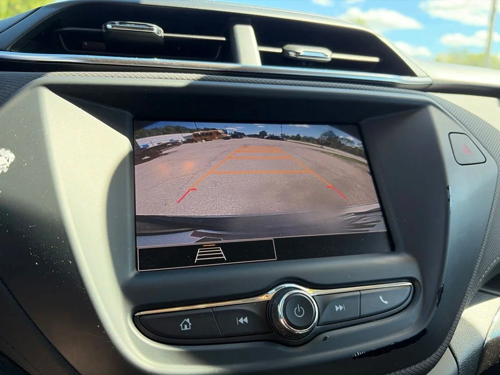 Used 2022 Gray Chevrolet LT image 31