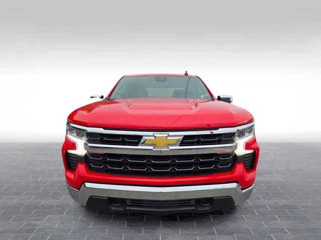 Used 2025 Red Chevrolet LT image 2