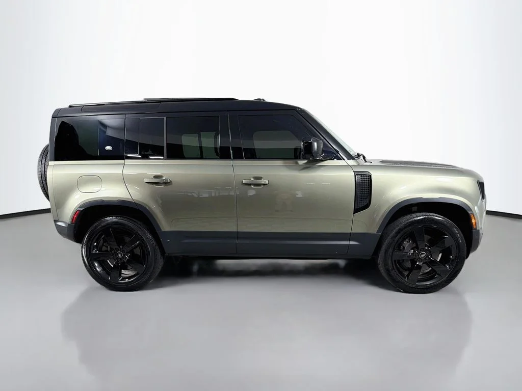 Certified Used 2023 Green Land Rover SE image 4